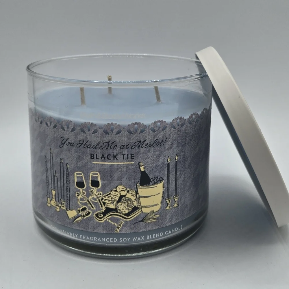 Bath and Body Works Black Tie 3 Wick Scented Candle - Picture 5 of 5